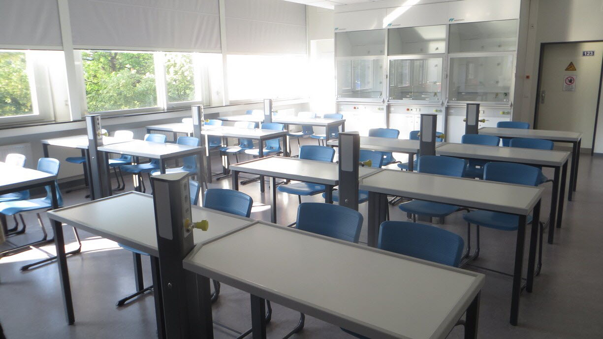 Fachraum Chemie (3)
