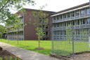 Park vor Trakt A und B des GAW